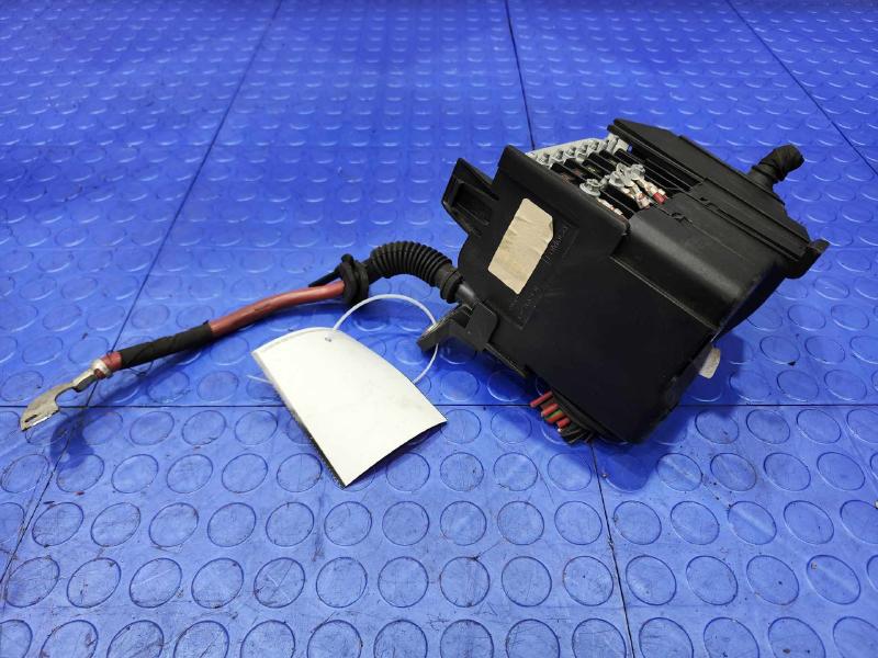 2012-2013 Volvo S60 XC60 Engine Fuse Box Relay Junction Block Genuine OEM
