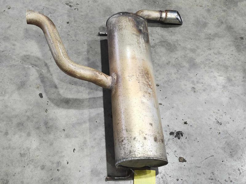 2014-2018 Jeep Cherokee 2.4L AWD Rear Exhaust Muffler Genuine OEM 68185867AI