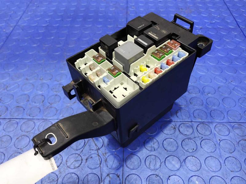 2017-2020 Jaguar F-Pace Cabin Fuse Box Relay Junction Block OEM