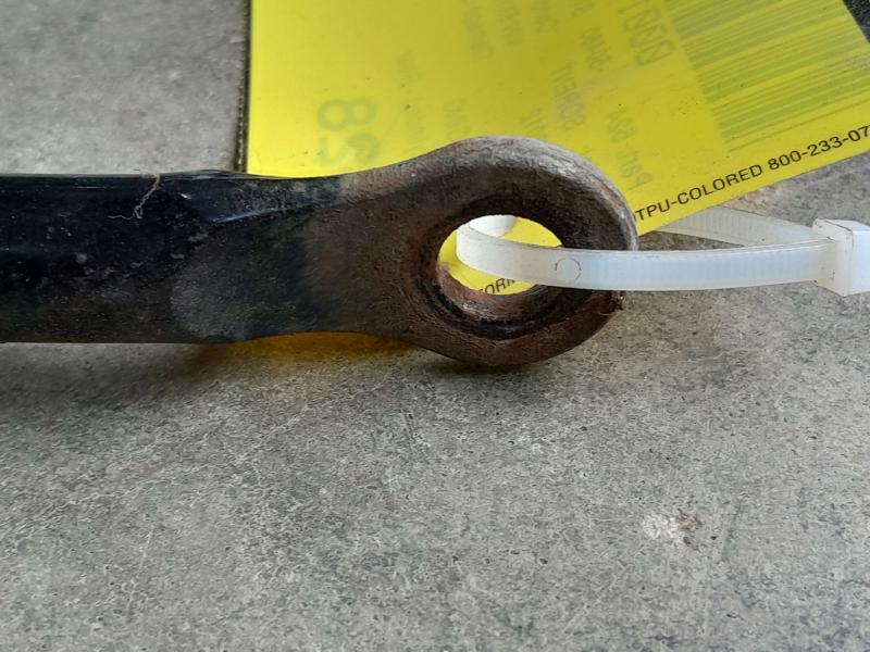 2011-2013 Kia Sorento 2.4L Rear Stabilizer Bar Swaybar OEM 555102P000