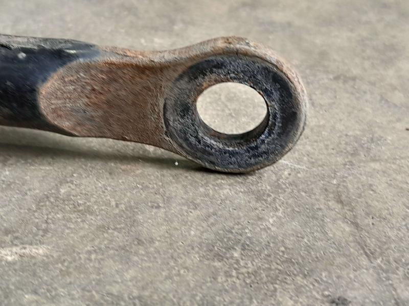 2011-2013 Kia Sorento 2.4L Rear Stabilizer Bar Swaybar OEM 555102P000