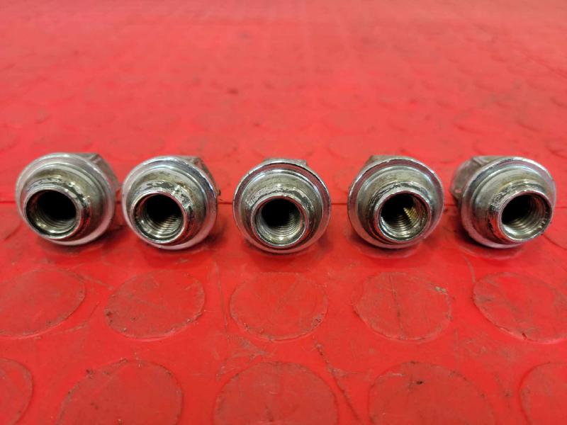 2018 Kia Forte Lug Nuts