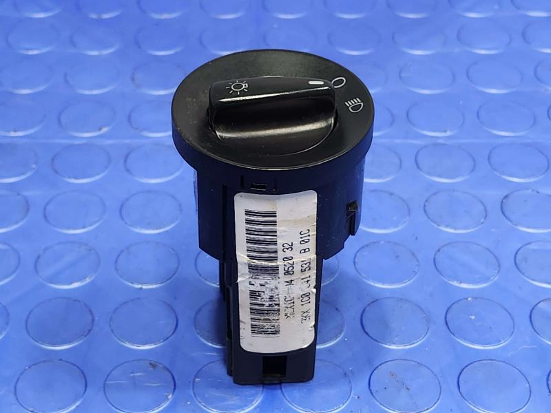 2005 Volkswagen Jetta Headlight Switch (Dash Mtd)