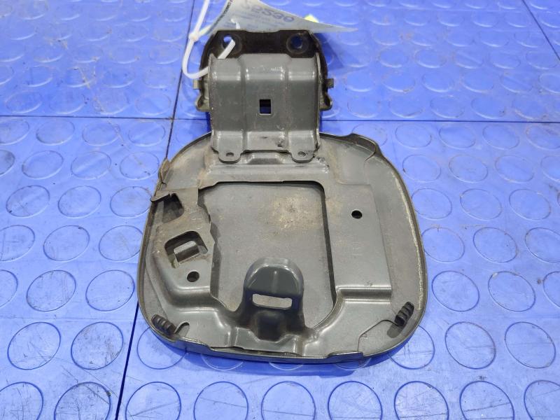 2013 Honda CR-V Fuel Tank Door