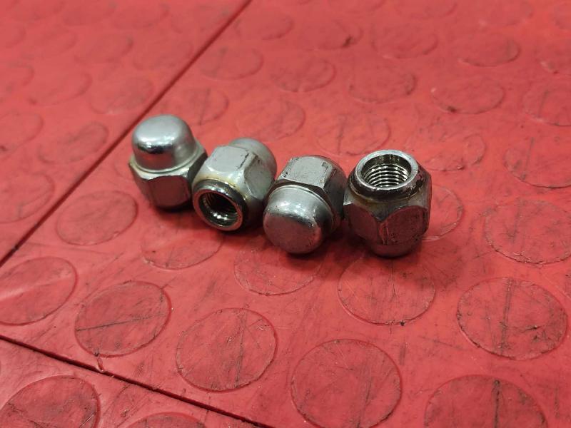 2020 Nissan Kicks Lug Nuts