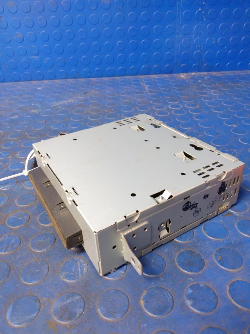 2009 - 2014 Volvo XC90 Radio Receiver AM FM Single CD OEM
