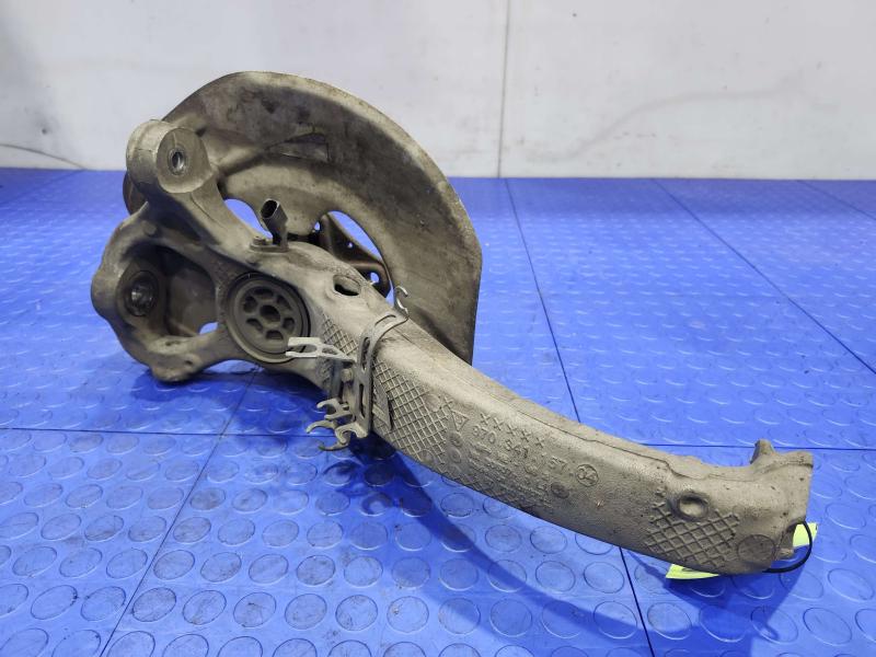 2015 Porsche Panamera Spindle Knuckle Front