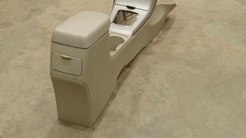 2012 Toyota Corolla Front Console