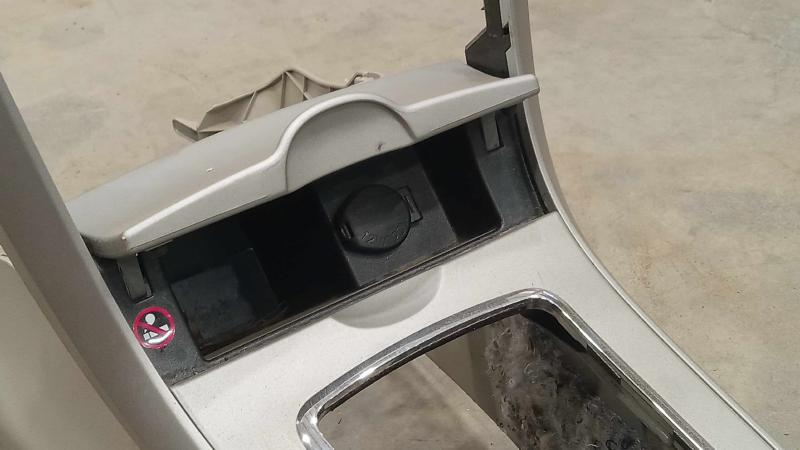2012 Toyota Corolla Front Console