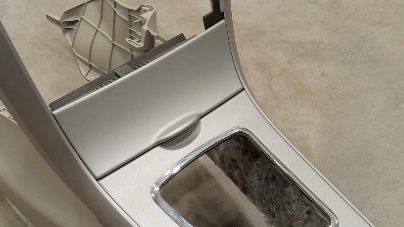 2012 Toyota Corolla Front Console