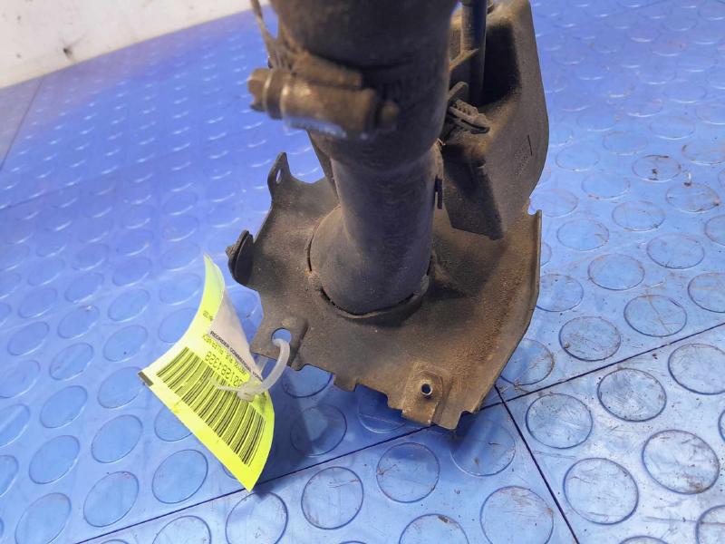 2015 Chevrolet Tahoe Fuel Filler Neck