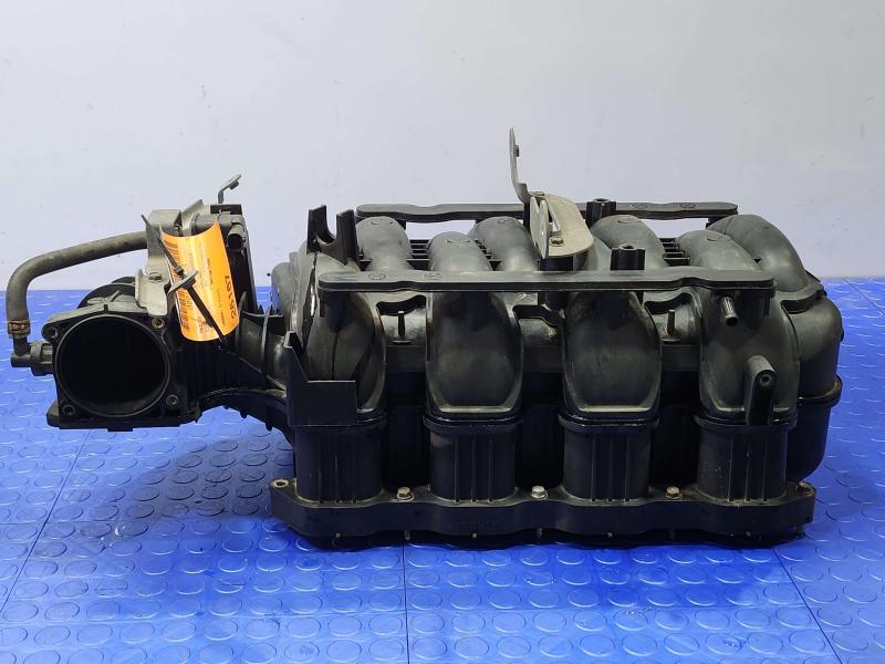 2011 Infiniti QX56 Intake Manifold