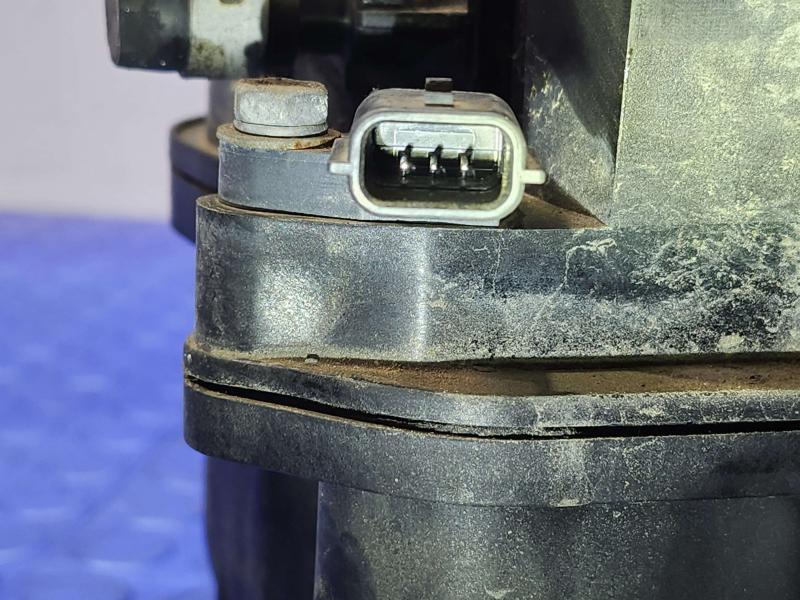 2011 Infiniti QX56 Intake Manifold
