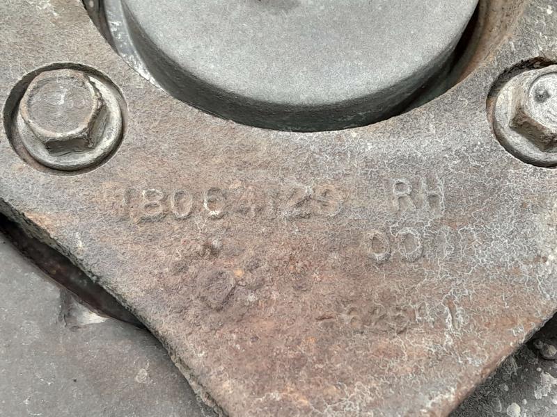 2007 GMC Savana 2500 Spindle Knuckle Front