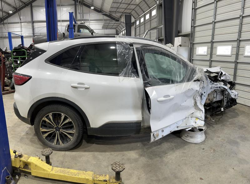 2021 Ford Escape Quarter Panel