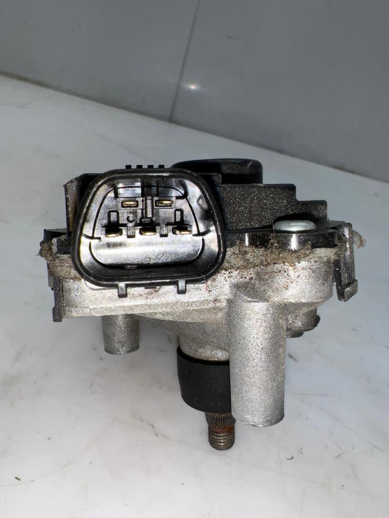 2015 2016 2017 Hyundai Sonata Wiper Motor OEM 98110C2000
