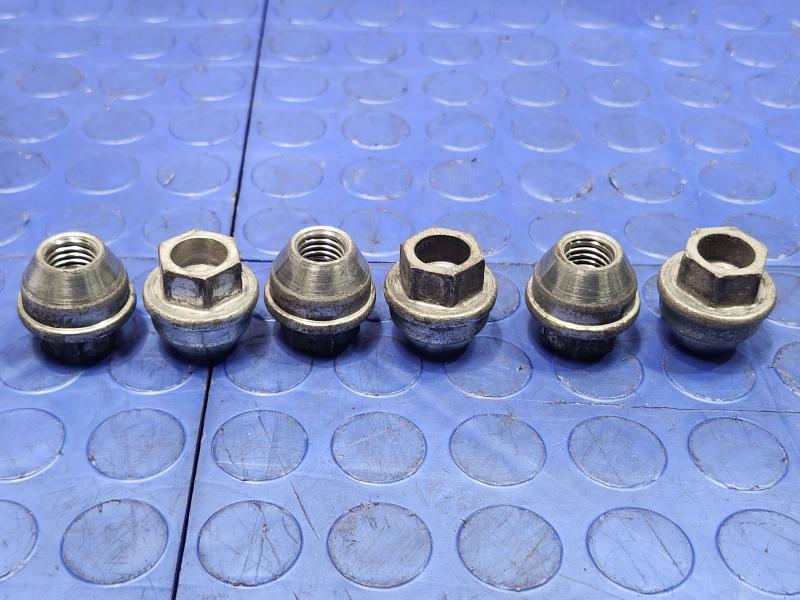 2011 Ford F-150 Lug Nuts