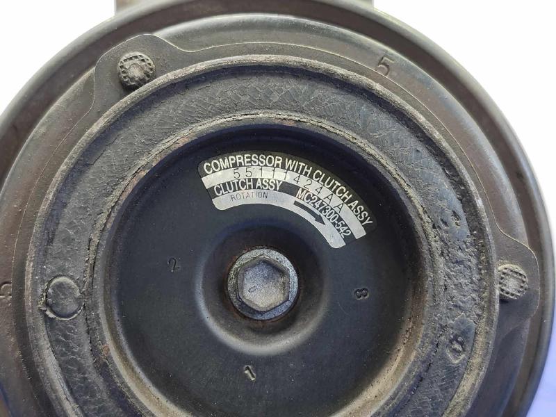 2009-2011 Volkswagen Routan 4.0L AC Compressor Assembly 55111424AA