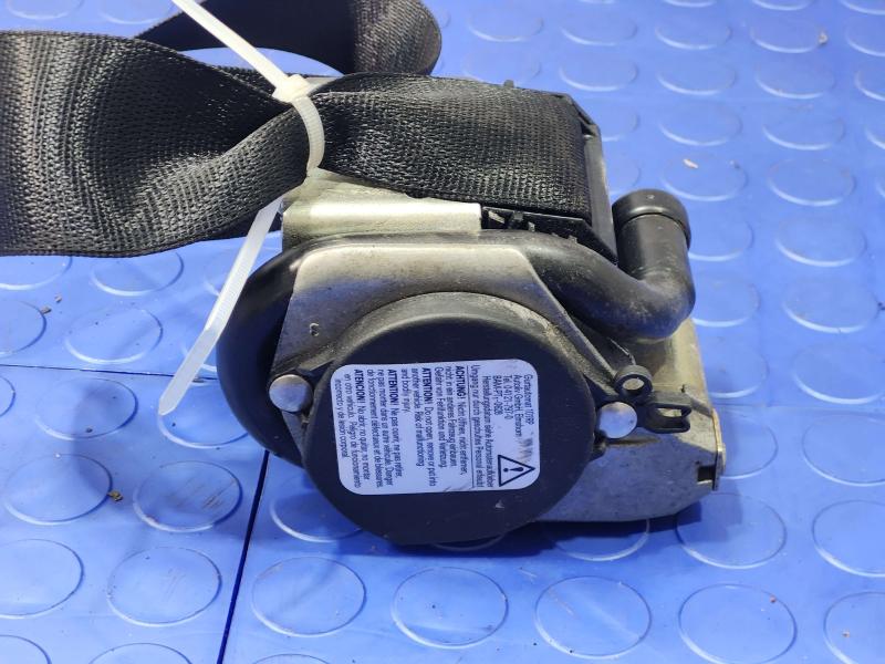 2006 Mercedes CLS-Class Front Seat Belt