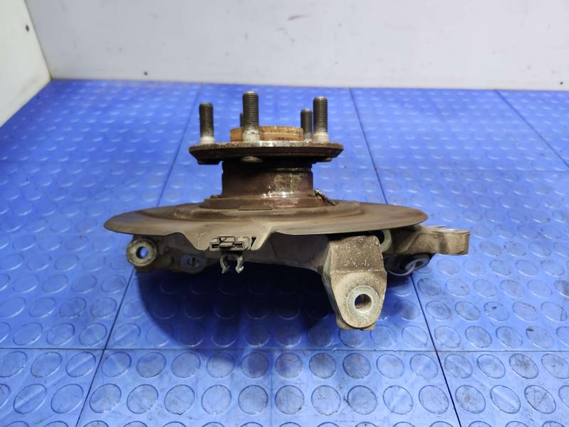 2010 Dodge Challenger Rear Knuckle/Stub Axle