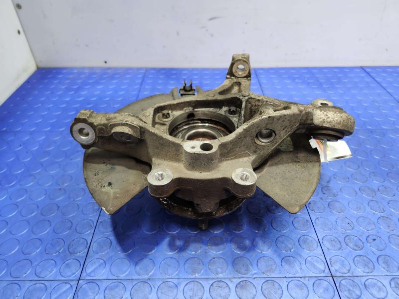 2010 Dodge Challenger Rear Knuckle/Stub Axle