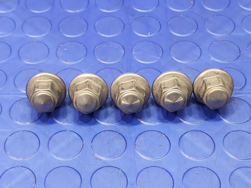 2014 Ford Focus Lug Nuts