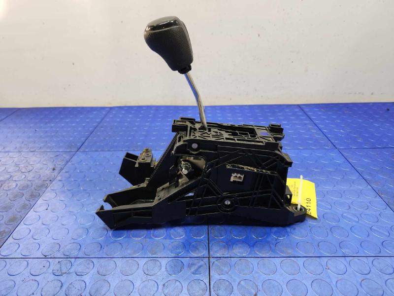 2012-2015 Toyota Camry Automatic Gear Shifter Assembly Genuine OEM 3356006230
