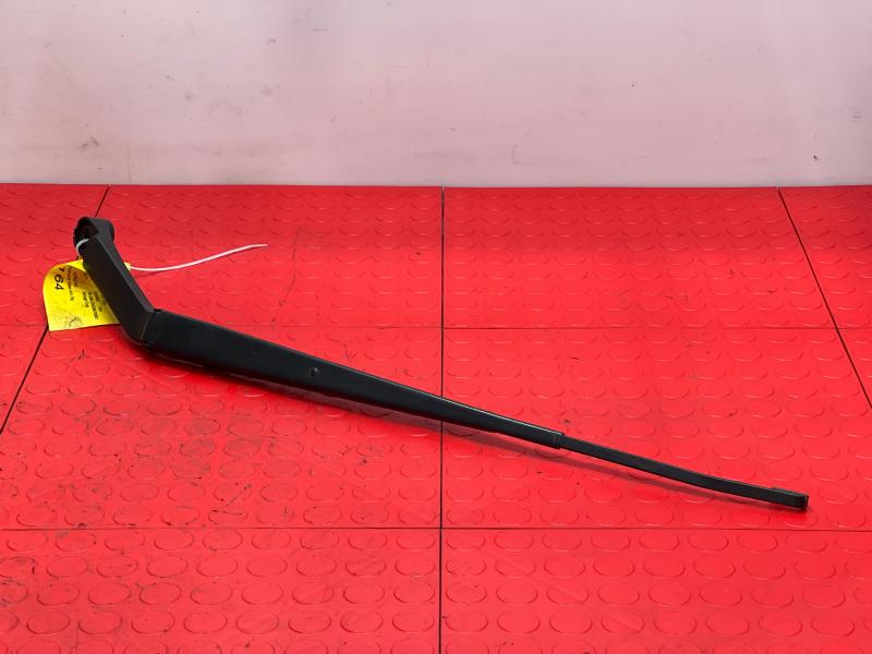 2011 Infiniti QX56 Wiper Arm