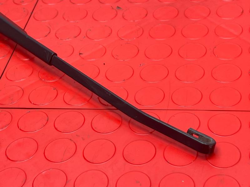 2011 Infiniti QX56 Wiper Arm