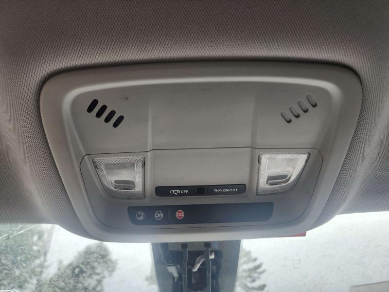 2017 Chevrolet Malibu Front Console