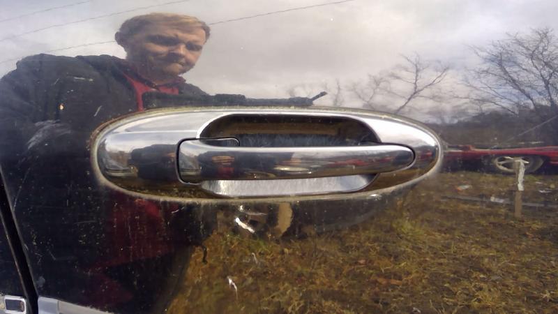 2001-2007 Toyota Sequoia Rear Door Handle Assembly RH Passenger Side Black 202 OEM 6923034020C0