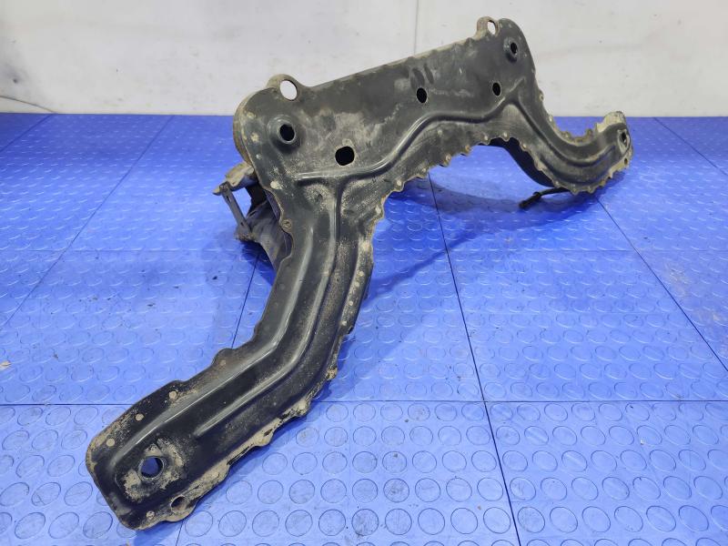 2012 Ford Escape Crossmember/Cradle/Undercarria