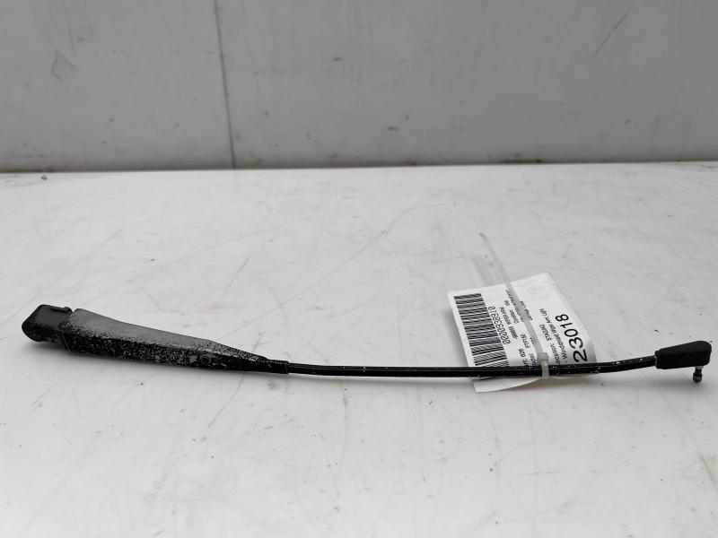 1988 - 1996 Ford F150 Wiper Arm Front *Pin Type ONLY* OEM E7TZ17526B