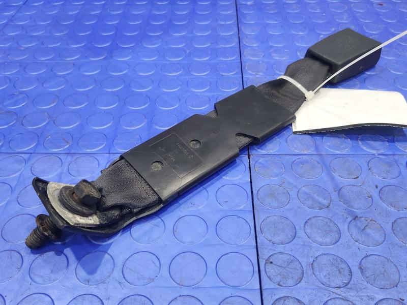 2010 Dodge Ram 1500 Rear Seat Belt
