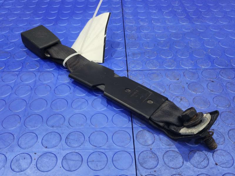 2010 Dodge Ram 1500 Rear Seat Belt