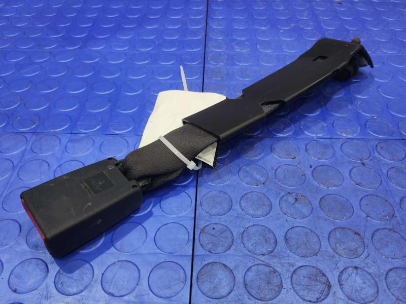 2010 Dodge Ram 1500 Rear Seat Belt