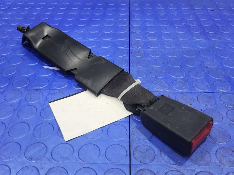 2010 Dodge Ram 1500 Rear Seat Belt