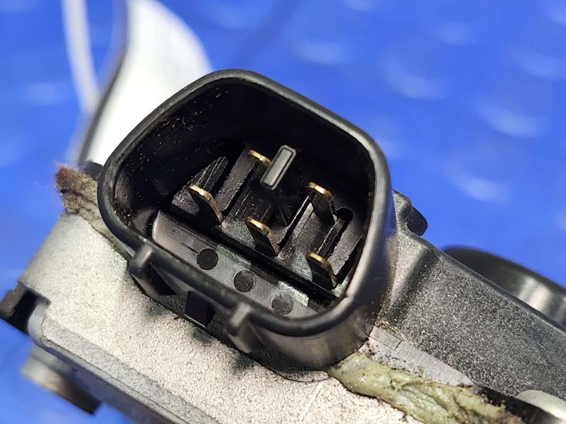 2013 Toyota Prius Wiper Motor Front
