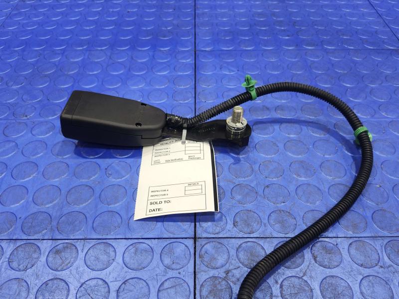 2011 Honda Pilot Front Seat Belt