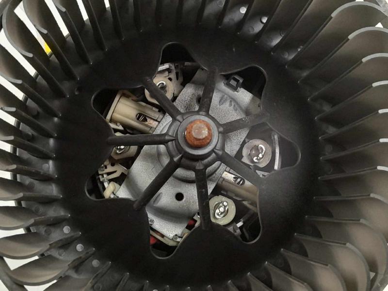 2007 - 2016 Mini Cooper R55 - R61 Automatic Temperature Control Blower Motor OEM 64113422644