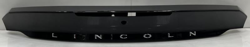 2013 Lincoln MKZ Tail Finish Panel