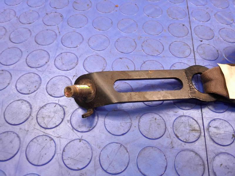 2004 Toyota Tacoma Rear Seat Belt