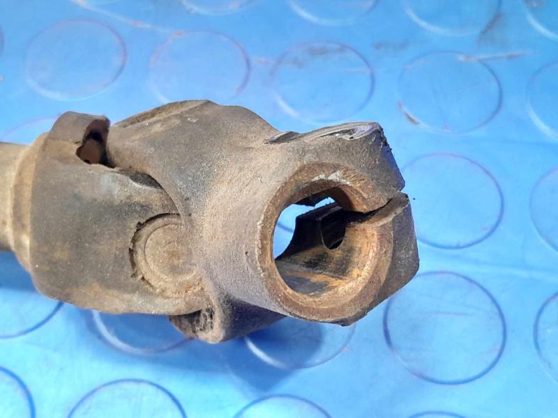 2006-2010 Pontiac Solstice Steering Intermediate Shaft Assembly OEM 15910494