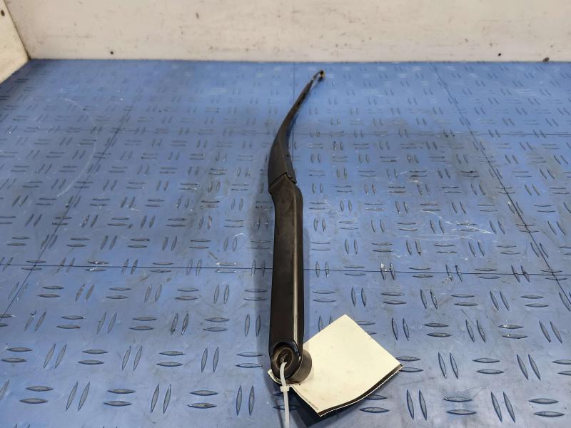 2013 Toyota Camry Wiper Arm