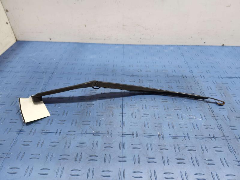 2013 Toyota Camry Wiper Arm