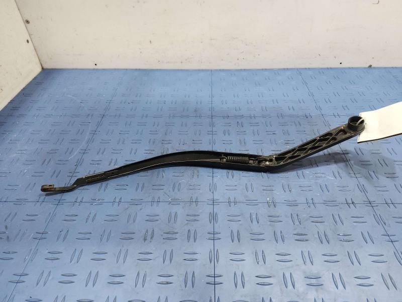 2013 Toyota Camry Wiper Arm