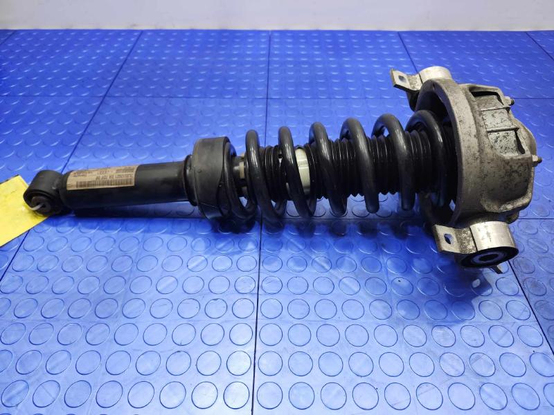 2015 Audi Q7 Strut Assembly