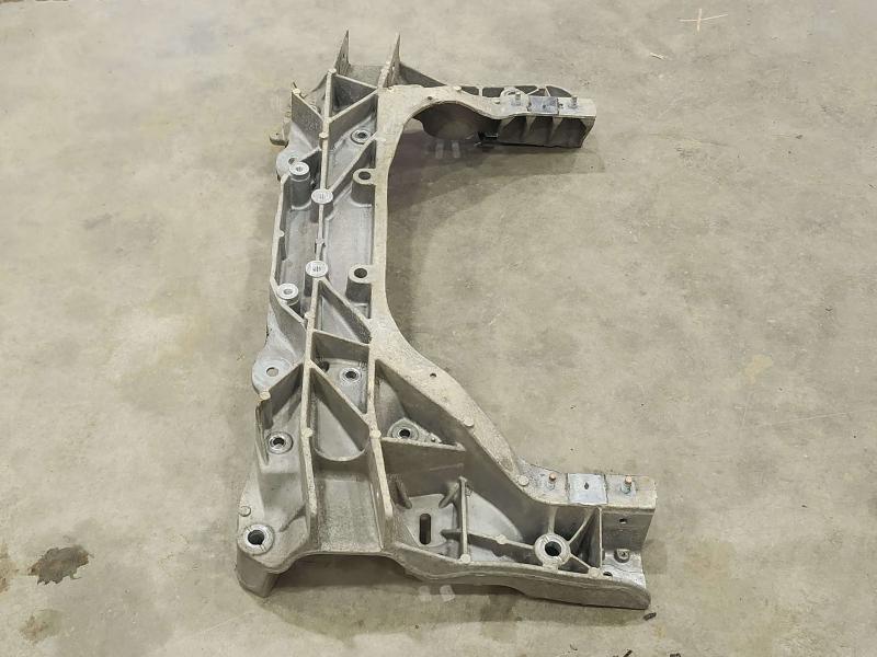 2013 Infiniti FX35 Crossmember/Cradle/Undercarria