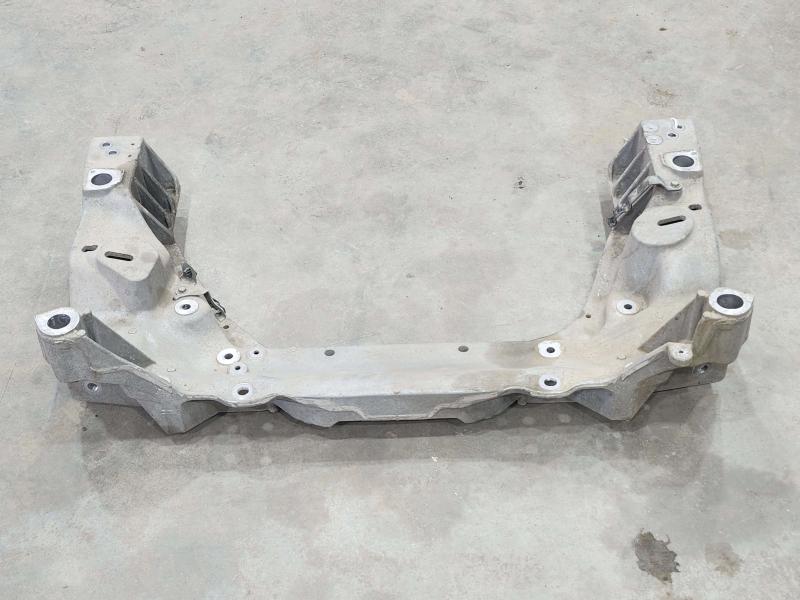 2013 Infiniti FX35 Crossmember/Cradle/Undercarria