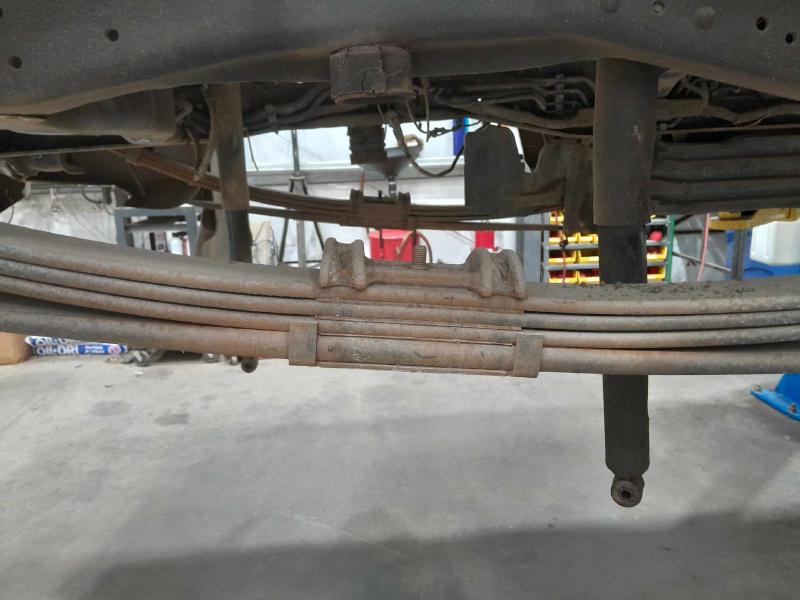 2011 Ford F-250 Super Duty Leaf Spring Rear